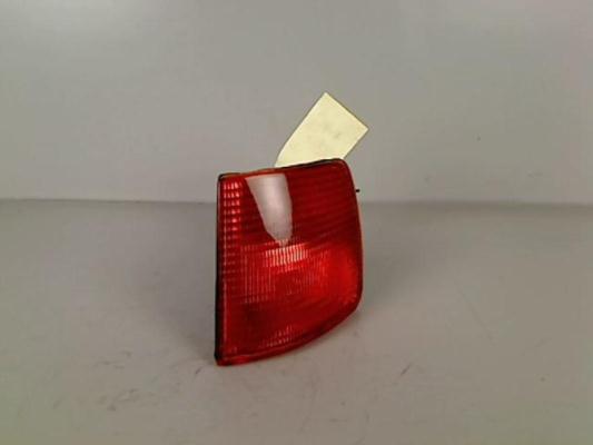 Optique avant secondaire gauche (feux)(clignotant)