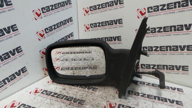 Retrovisor izquierdo