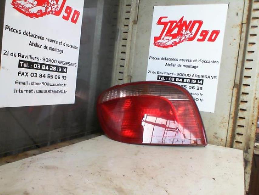 Fanale posteriore principale sinistro (luci)