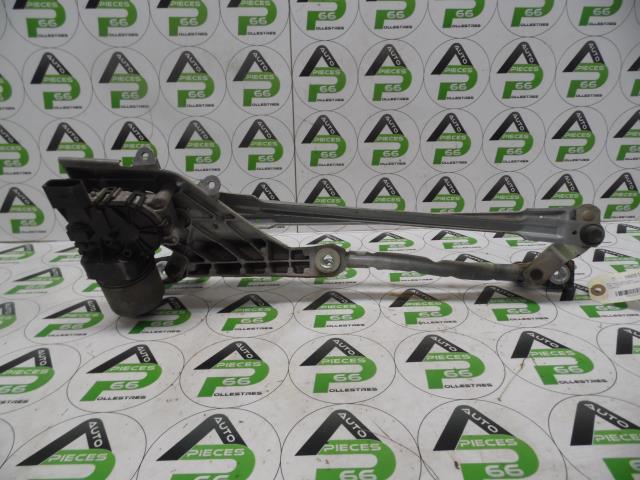 Moteur essuie glace avant