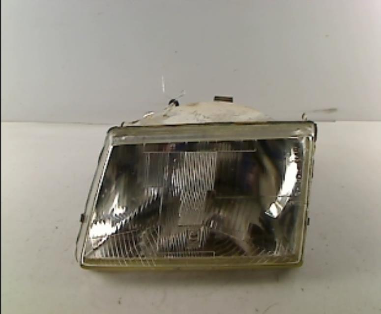 Gruppo ottico anteriore principale sinistro (luci)(faro)
