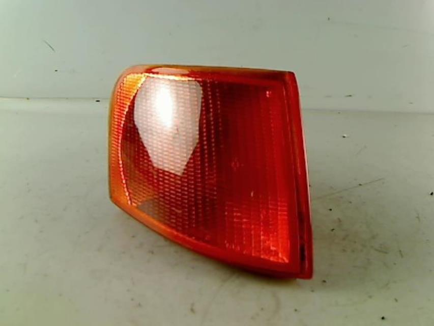 Gruppo ottico anteriore secondario destro (luci)(freccia)