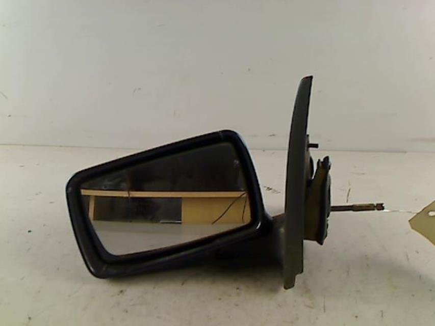 Retrovisor izquierdo