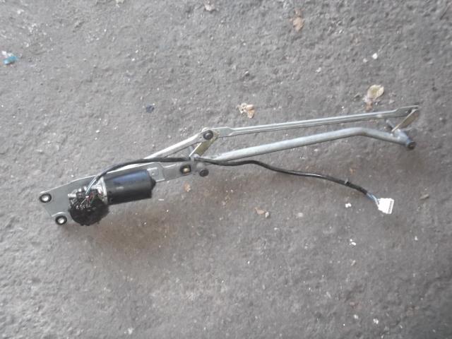 Moteur essuie glace avant