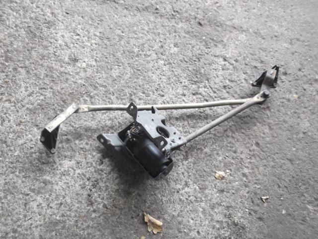 Moteur essuie glace avant