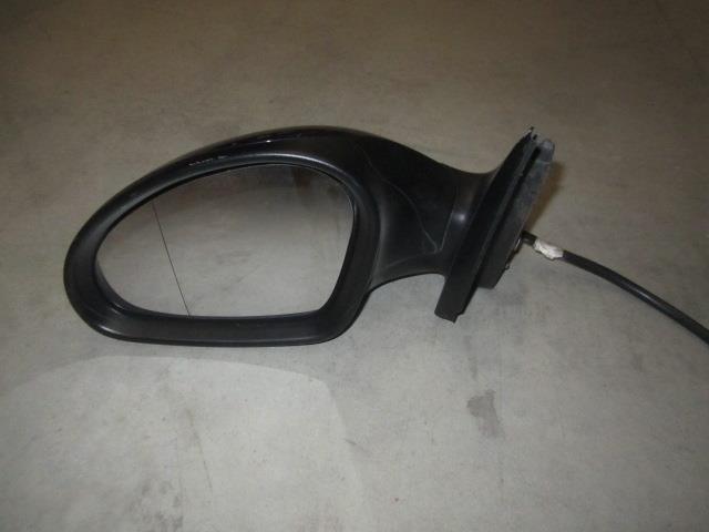 Retrovisor izquierdo