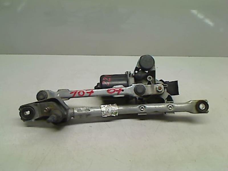 Moteur essuie glace avant