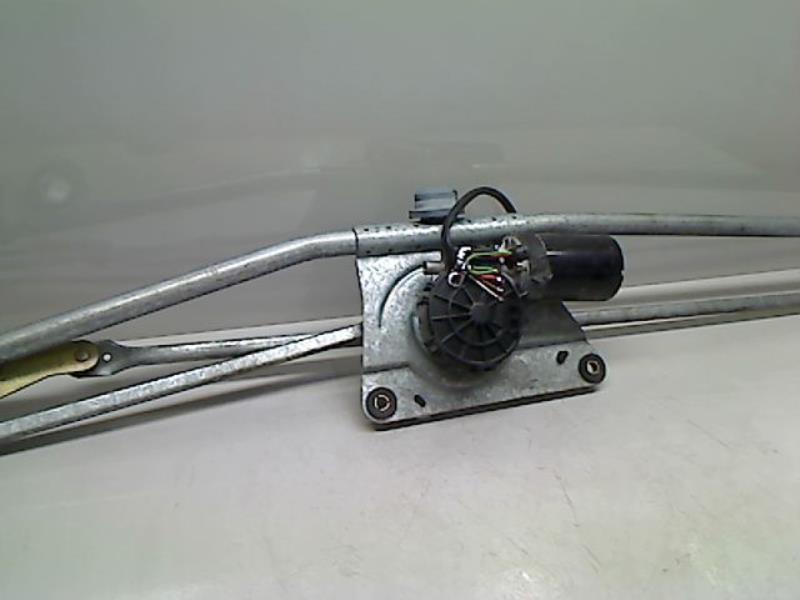Moteur essuie glace avant