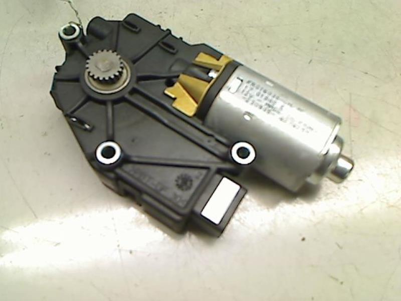 Moteur toit ouvrant