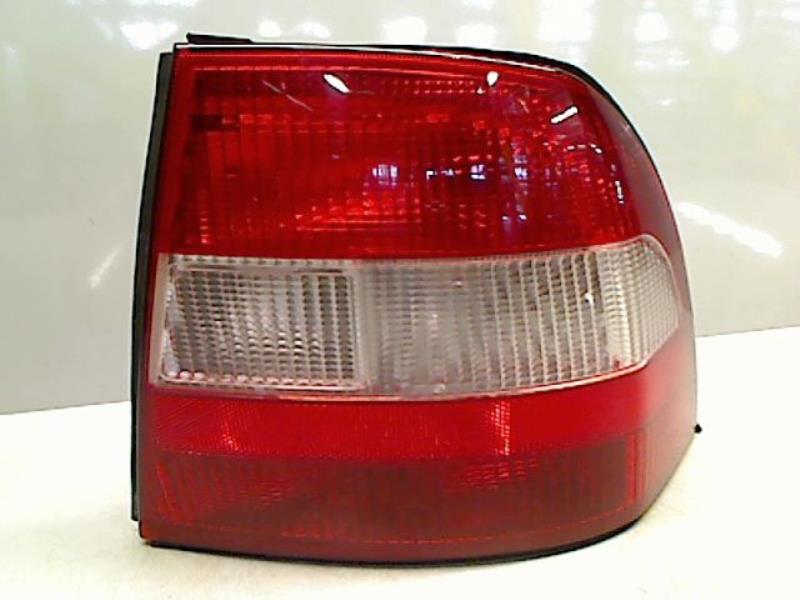 Feu arriere principal droit (feux)