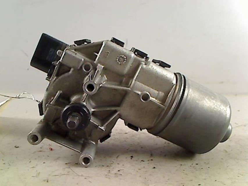 Moteur essuie glace avant