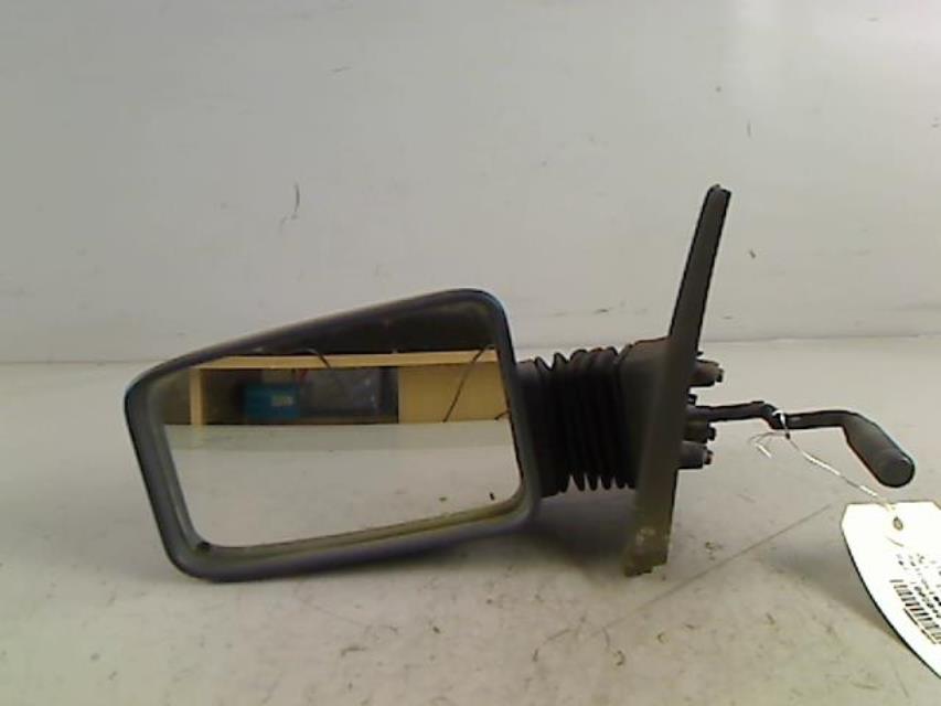 Retrovisor izquierdo