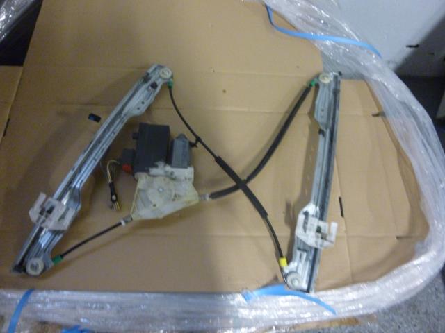 Leve vitre electrique avant gauche
