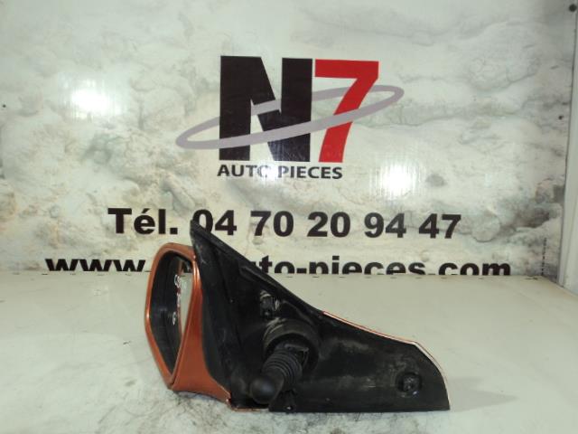Retrovisor izquierdo