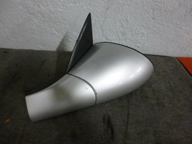 Retrovisor izquierdo