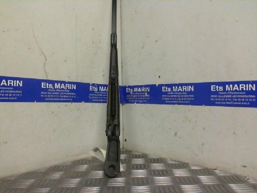 Bras essuie glace avant gauche