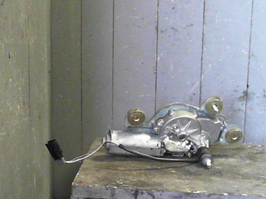 Moteur essuie glace arriere