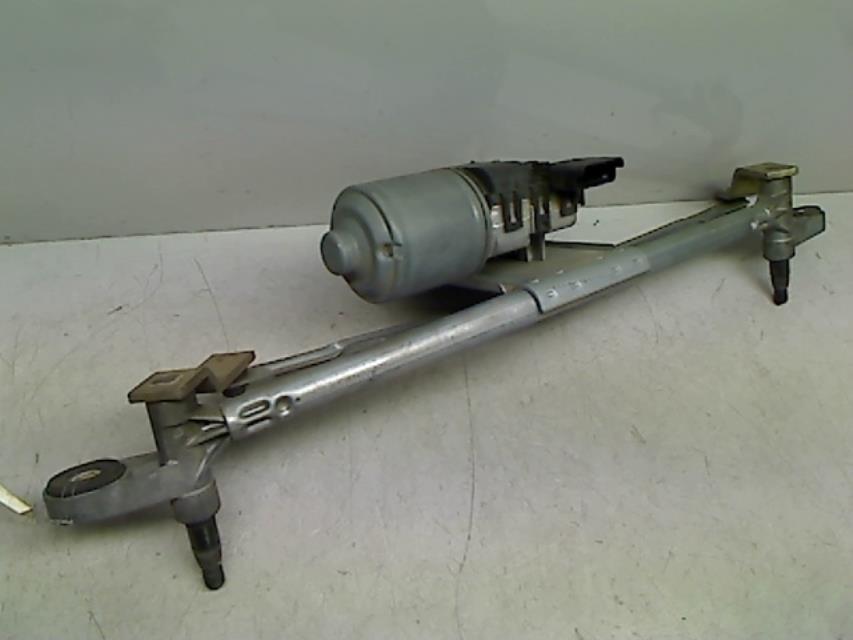 Moteur essuie glace avant