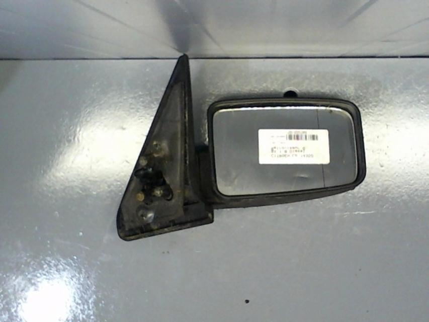 Retrovisor derecho