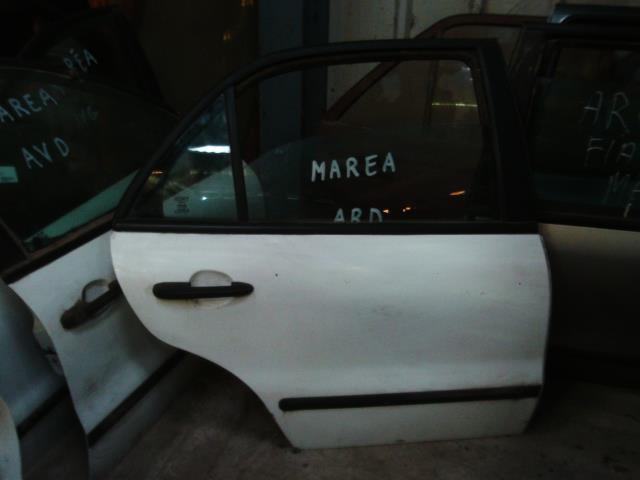 Puerta trasera derecha
