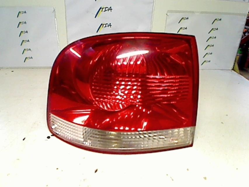 Fanale posteriore principale sinistro (luci)
