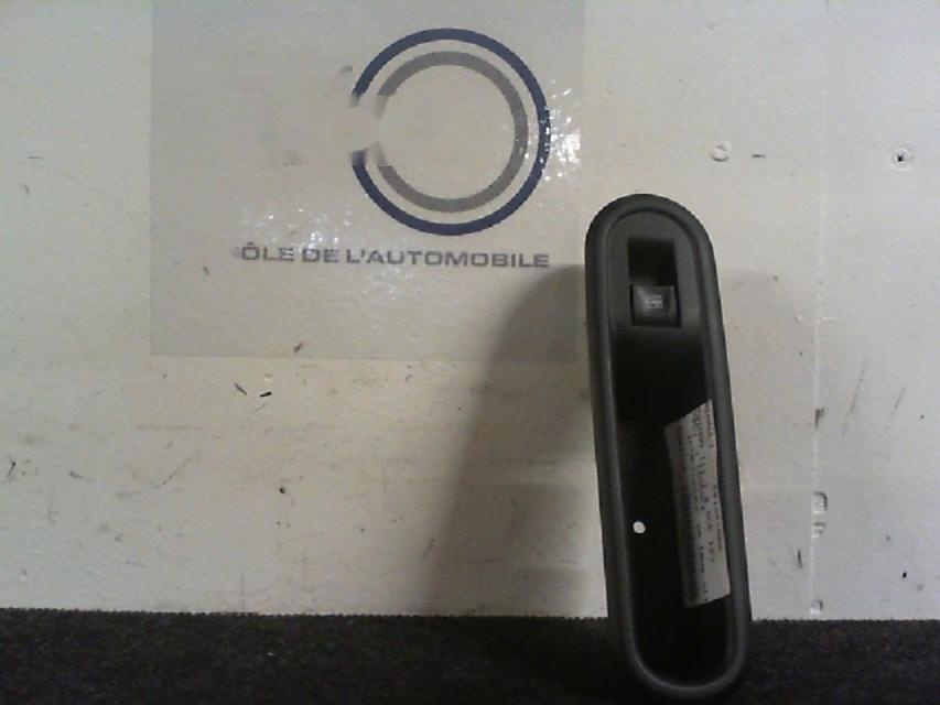 Interrupteur de leve vitre avant gauche