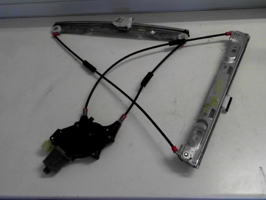 Leve vitre electrique avant droit