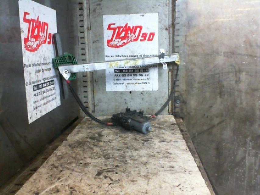 Alzacristalli elettrico anteriore destro