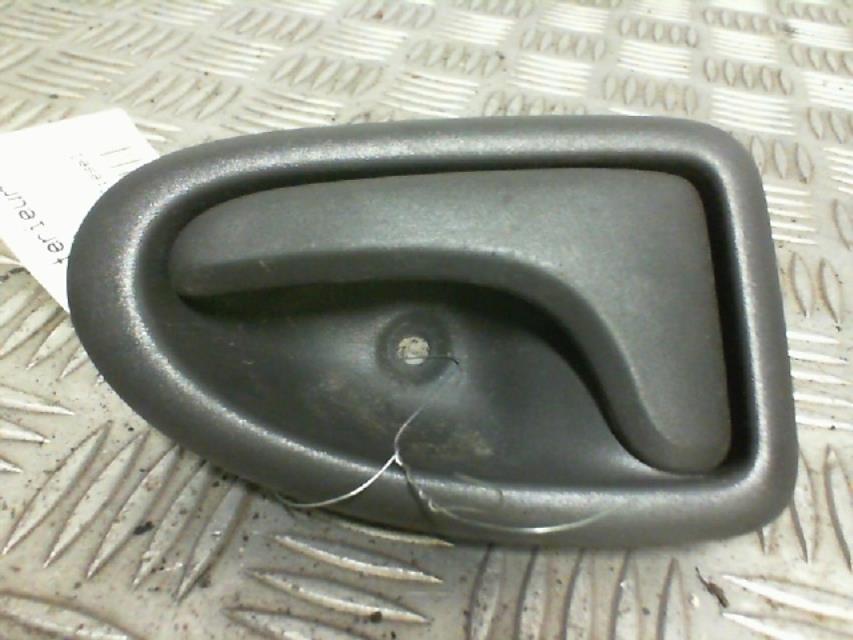 Tirador interior delantero izquierdo
