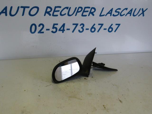Retrovisor izquierdo