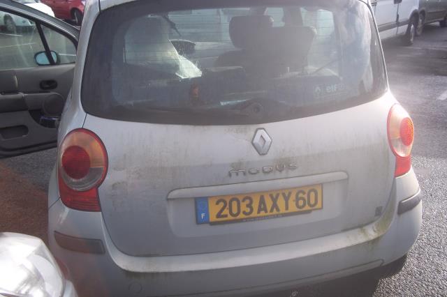 Porte avant gauche