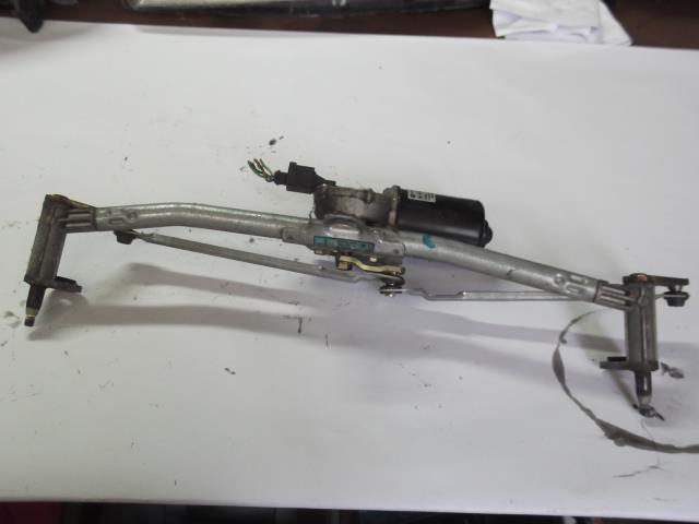 Moteur essuie glace avant