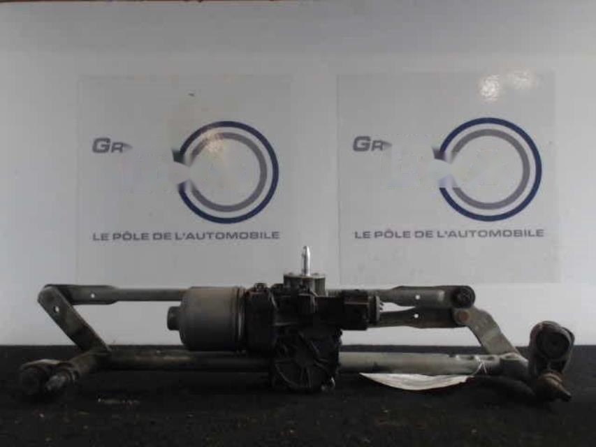 Moteur essuie glace avant