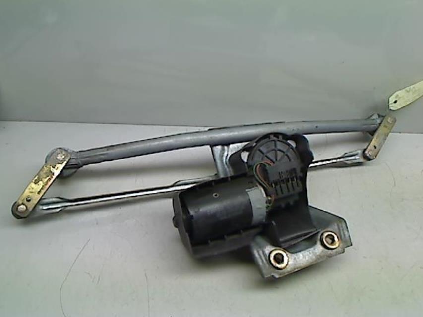 Moteur essuie glace avant