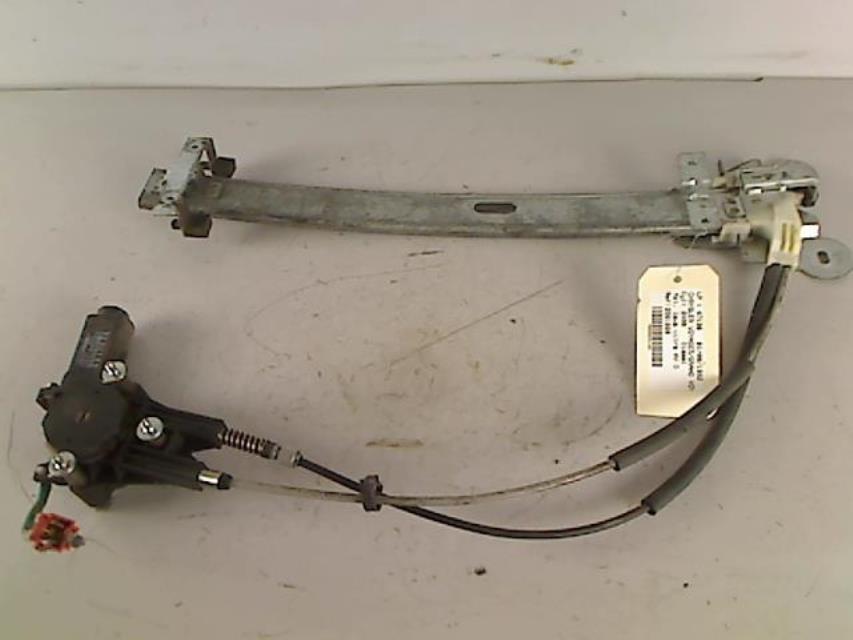 Leve vitre electrique avant droit