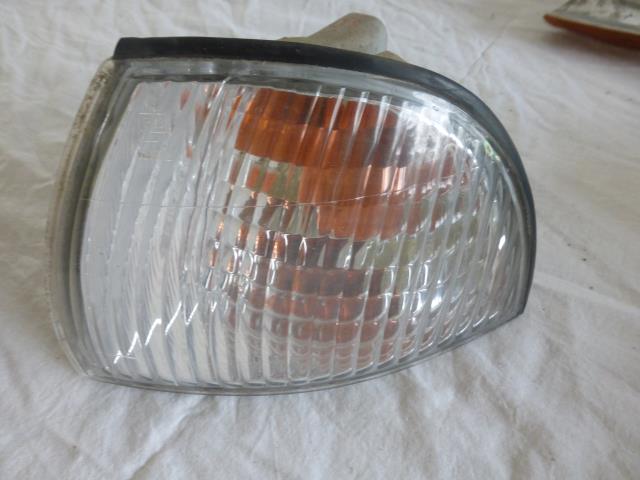 Optique avant secondaire gauche (feux)(clignotant)