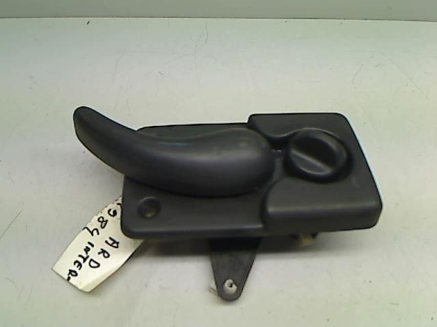 Poignee interieur porte laterale droite