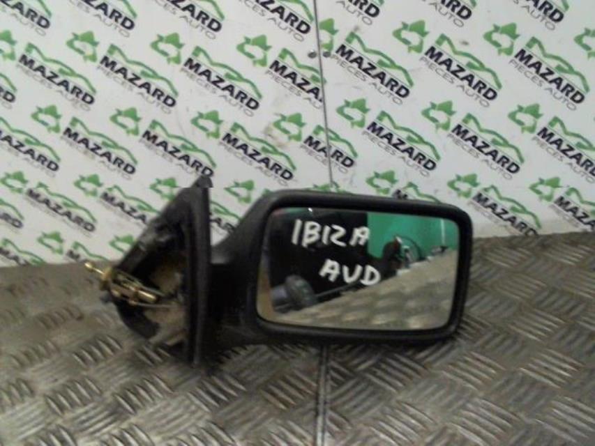 Retrovisor derecho