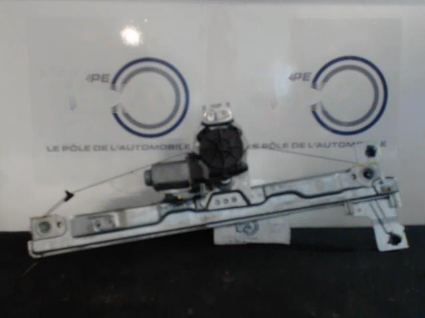 Leve vitre electrique avant droit