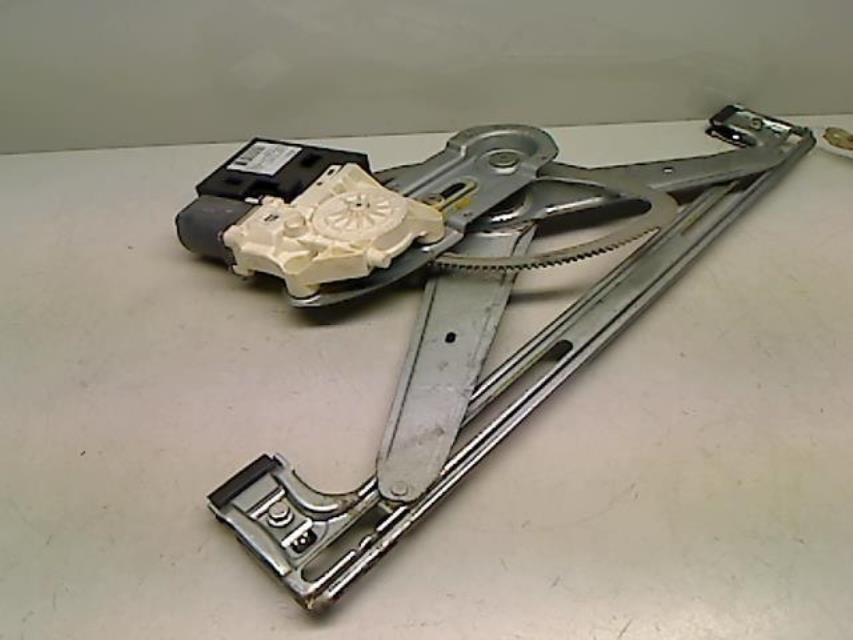 Leve vitre electrique avant droit