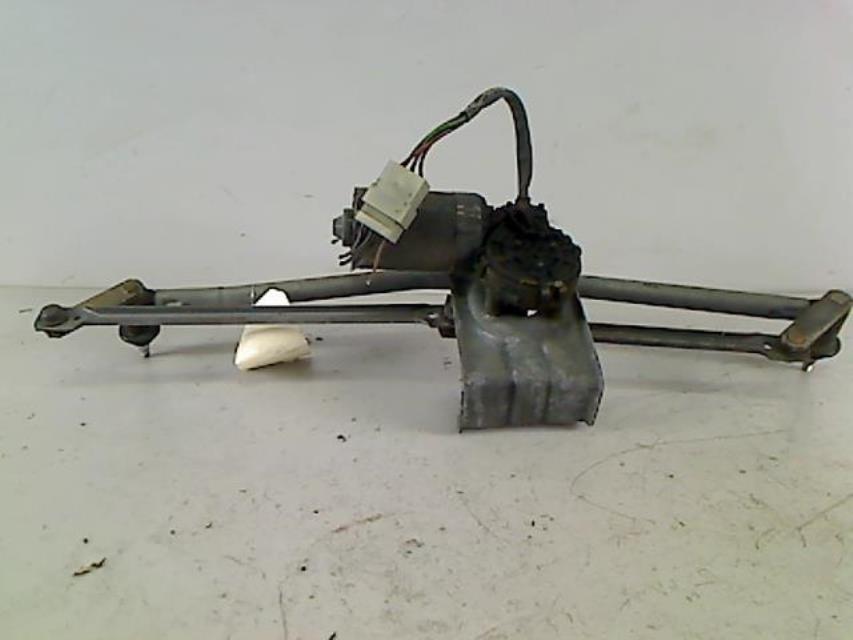 Moteur essuie glace avant