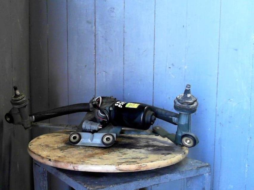 Moteur essuie glace avant