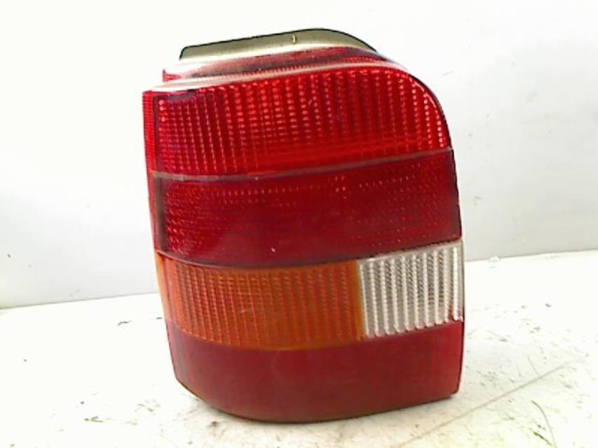 Fanale posteriore principale sinistro (luci)