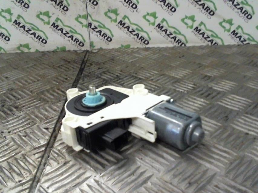 Moteur leve vitre arriere gauche