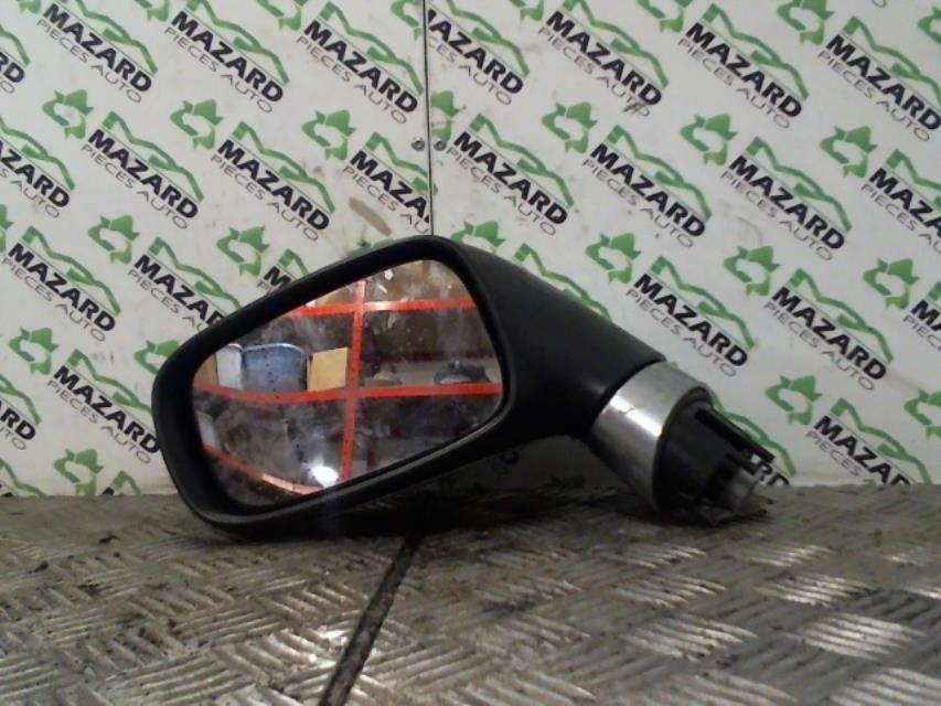 Retrovisor izquierdo