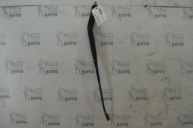 Braccio tergicristallo anteriore sinistro