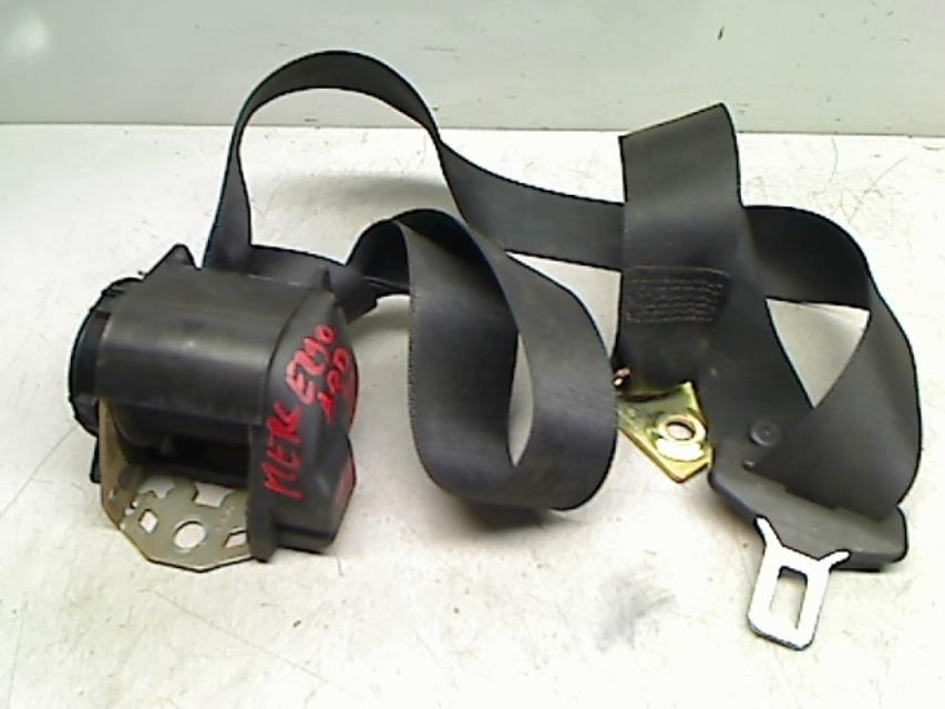 Ceinture arriere droit