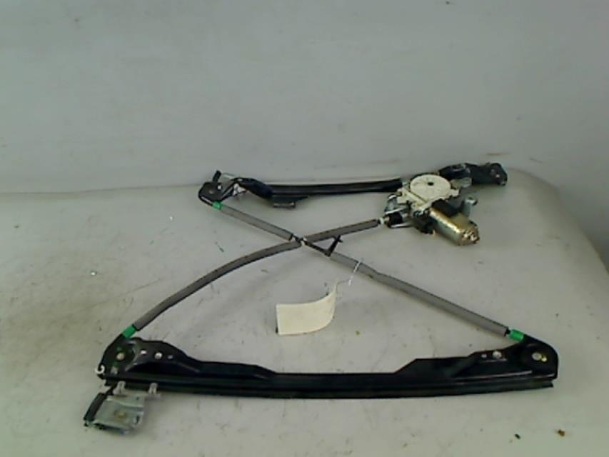 Leve vitre electrique avant droit