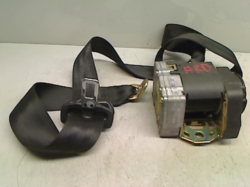 Ceinture arriere droit