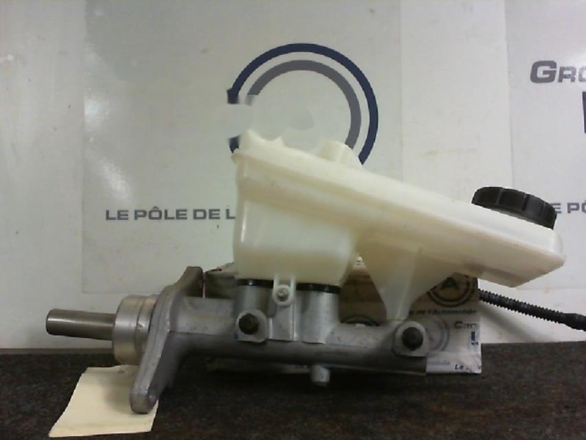 Maitre cylindre (freinage)